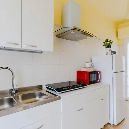 Domus Perrone - Lecce Selection * Squinzano