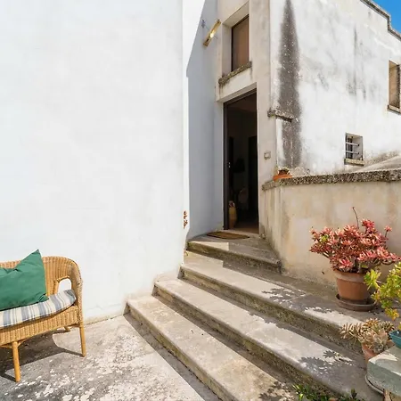 Domus Perrone - Lecce Selection * Squinzano